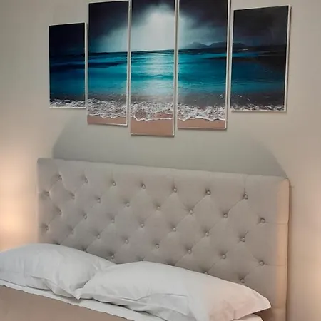 ベッド・アンド・ブレックファスト Donna Elena ナポリ